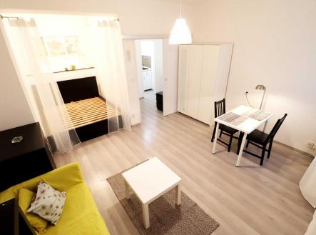 Pronájem bytu, 1+kk, 29 m²