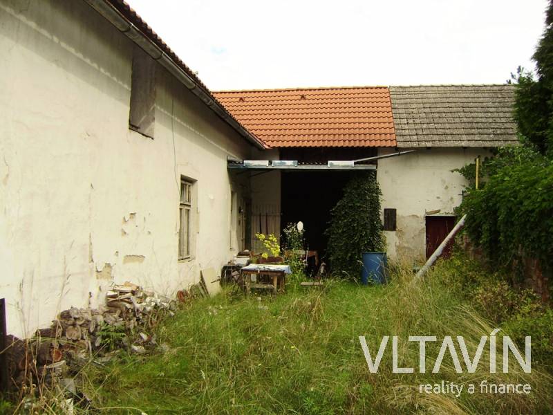 Prodej domu na rozsáhlém pozemku 3226 m2 Mělník- Vehlovice
