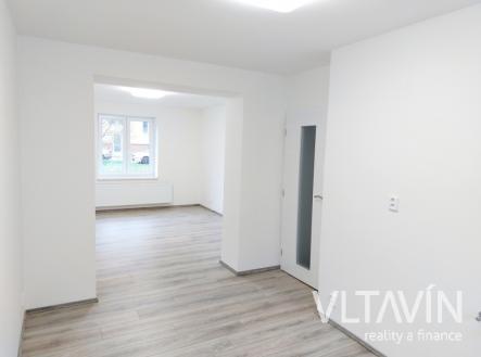 Prodej bytu 2+1, UP 53,19 m 2 po kompletní rekonstrukci v Neratovicích | Prodej bytu, 2+1, 56 m²