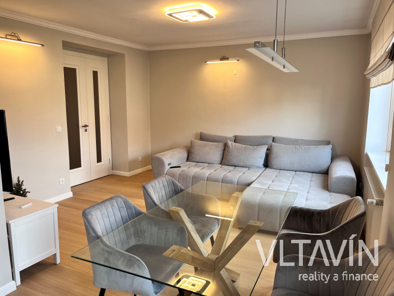 Pronájem bytu 2+1 61m2, P6 Českomalínská