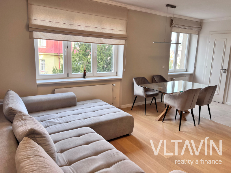Pronájem bytu 2+1 61m2, P6 Českomalínská