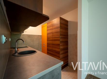 Pronájem bytu 2+kk, 45 m2, ul. Vánková, P8 - Čimice | Pronájem bytu, 2+kk, 45 m²