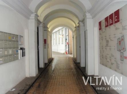 Pronájem kanceláře, 30,95 m2, budova B, Praha 1, ul. Revoluční | Pronájem - kanceláře, 22 m²