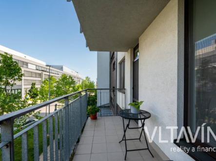 Pronájem 2+kk s balkónem , garážovým stáním a sklepem | Pronájem bytu, 2+kk, 45 m²