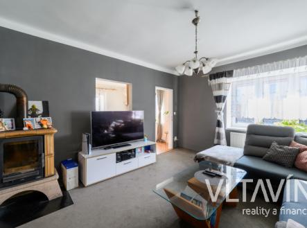 Prodej RD + vedlejší objekt, 205 m2, pozemek 1.207 m2, ul. Pražská, Vyžlovka | Prodej - dům/vila, 205 m²