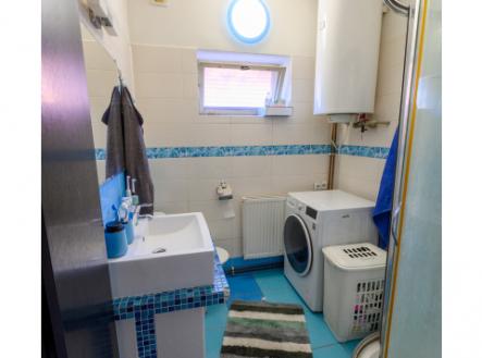 Prodej RD + vedlejší objekt, 205 m2, pozemek 1.207 m2, ul. Pražská, Vyžlovka | Prodej - dům/vila, 205 m²