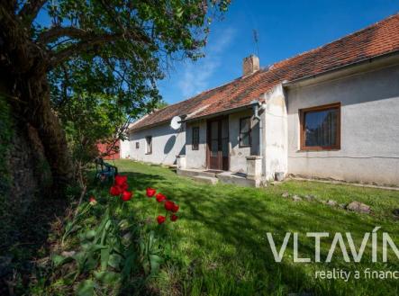 Prodej rodinného domu o dispozici 4+1 , PP 124 m2 Odolena Voda | Prodej - dům/vila, 120 m²