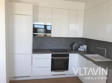 Pronájem bytu 3+kk s terasou a garážovým stáním v novostavbě | Pronájem bytu, 3+kk, 87 m²