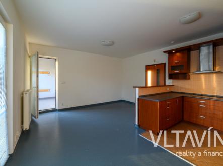 Pronájem bytu 3+kk/L, 80 m2, ul. Holubinková, Praha - Pitkovice | Pronájem bytu, 3+kk, 80 m²