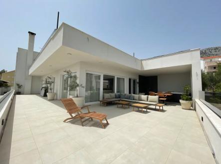 Prodej - dům/vila, 740 m²