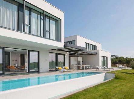 Prodej - dům/vila, 650 m²