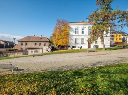 Prodej - pozemek pro bydlení, 235 m² obrázek