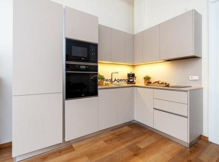 1 (7) | Prodej bytu, 2+kk, 54 m²