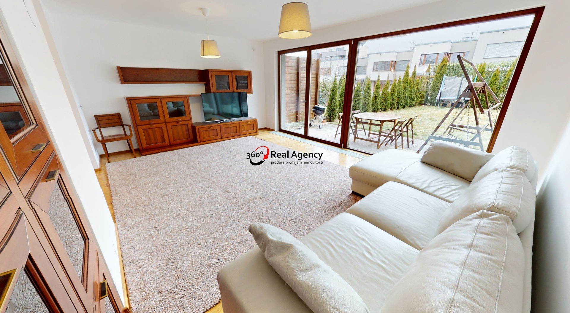 Latenska-880-Praha-5-Stepan-Tikovsky-02222023_091105