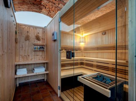 1 (31) | Prodej - dům/vila, 252 m²