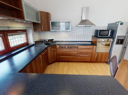 Laudonova-3-Stepan-tikovsky-08022022_212520 | Pronájem bytu, 3+kk, 135 m²