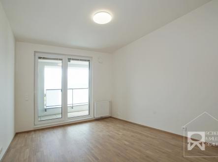 Ložnice se vstupem na lodžii | Pronájem bytu, 2+kk, 56 m²