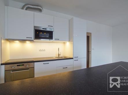 Kuchyňská linka 1 | Pronájem bytu, 2+kk, 69 m²