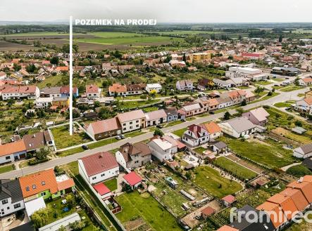 situace pohled z ulice | Prodej - pozemek pro bydlení, 692 m²