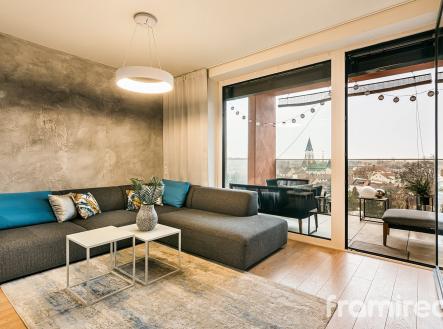 obývací pokoj se vstupem na balkón | Prodej bytu, 3+kk, 92 m²