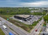 Pronájem - obchodní prostor, 589 m²