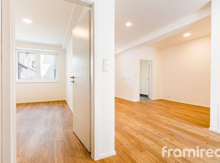 pokoj + obývací prostor | Prodej - dům/vila, 58 m²