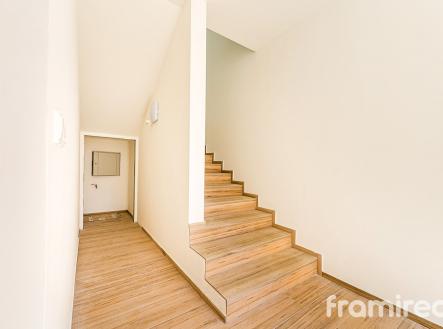 Albertova42_schodiště | Prodej bytu, 2+kk, 55 m²