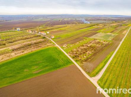 fotopozemekmorvaskyzizkov (12) | Prodej - pozemek pro bydlení, 2 723 m²