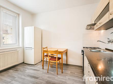 fotobytchureho (8) | Pronájem bytu, 2+1, 46 m²