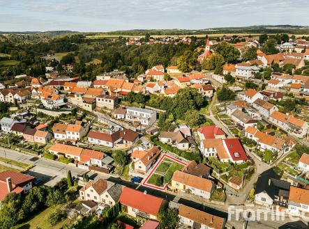 fotopozemekostrovumacochy (2) | Prodej - pozemek pro bydlení, 299 m²