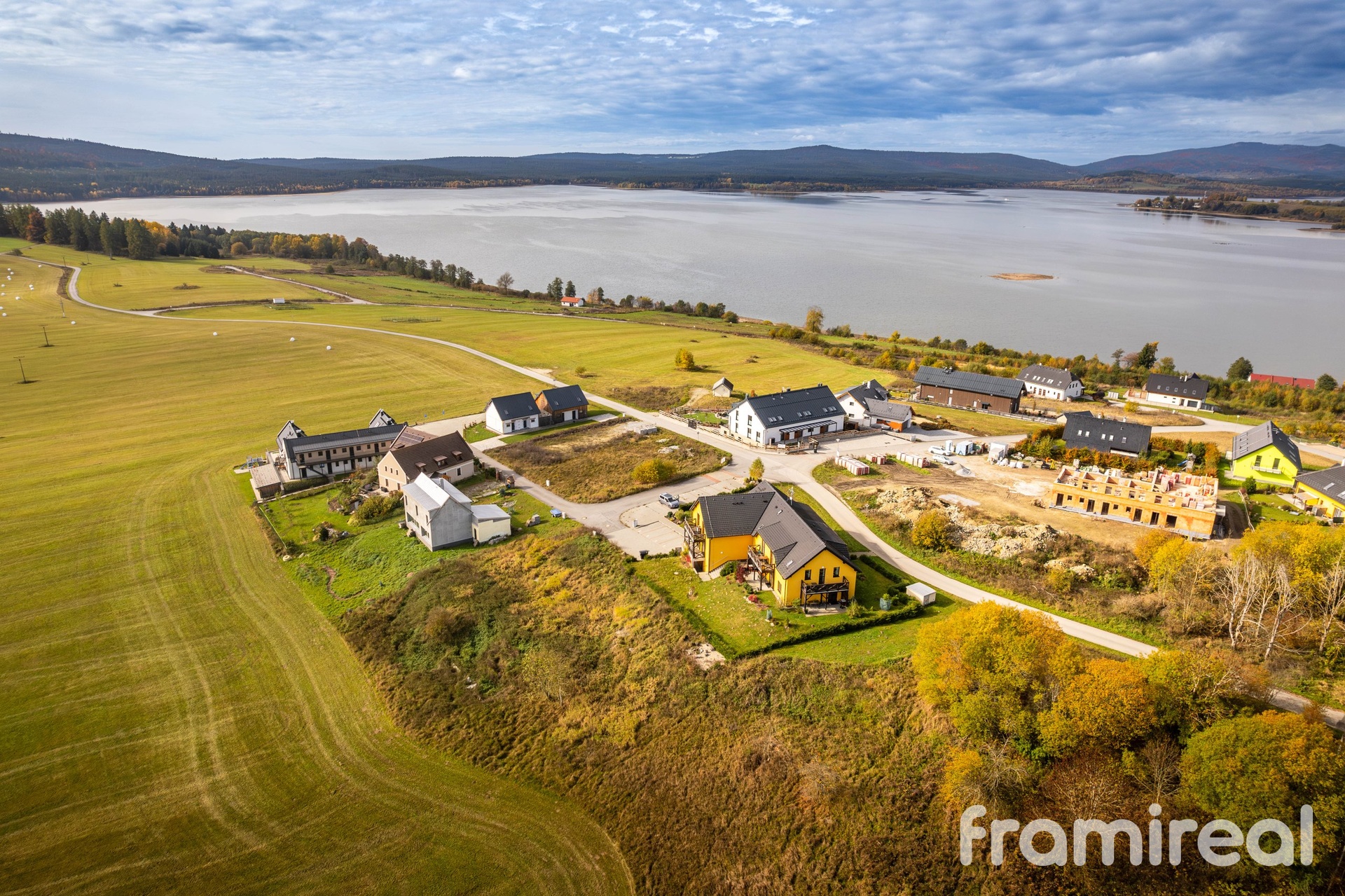 Prodej pozemku se stavebním povolením, 1 696 m² - Frymburk - Kovářov