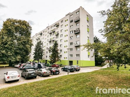 fotobytrenneskatr (1) | Prodej bytu, 2+kk, 58 m²