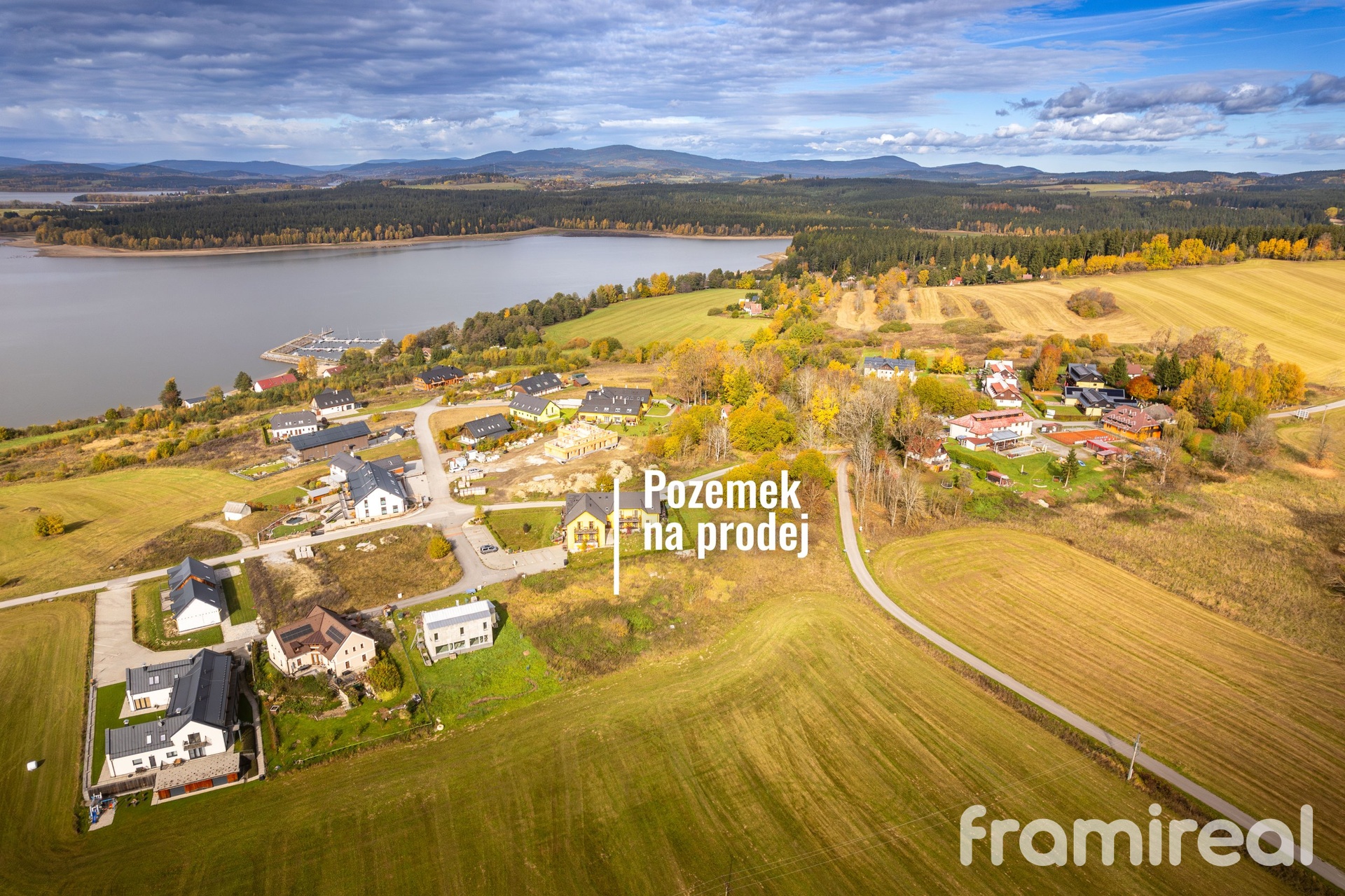 Prodej pozemku se stavebním povolením, 1 696 m² - Frymburk - Kovářov