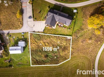 Prodej - pozemek pro komerční výstavbu, 1 696 m²