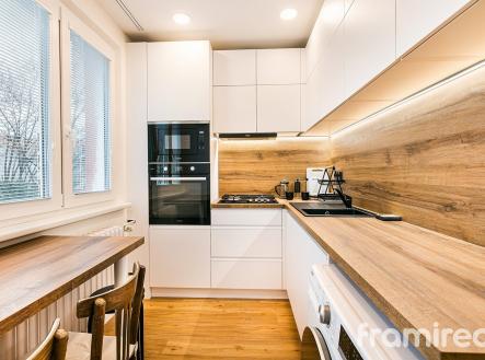 fotobytvidenska (16) | Pronájem bytu, 2+1, 54 m²