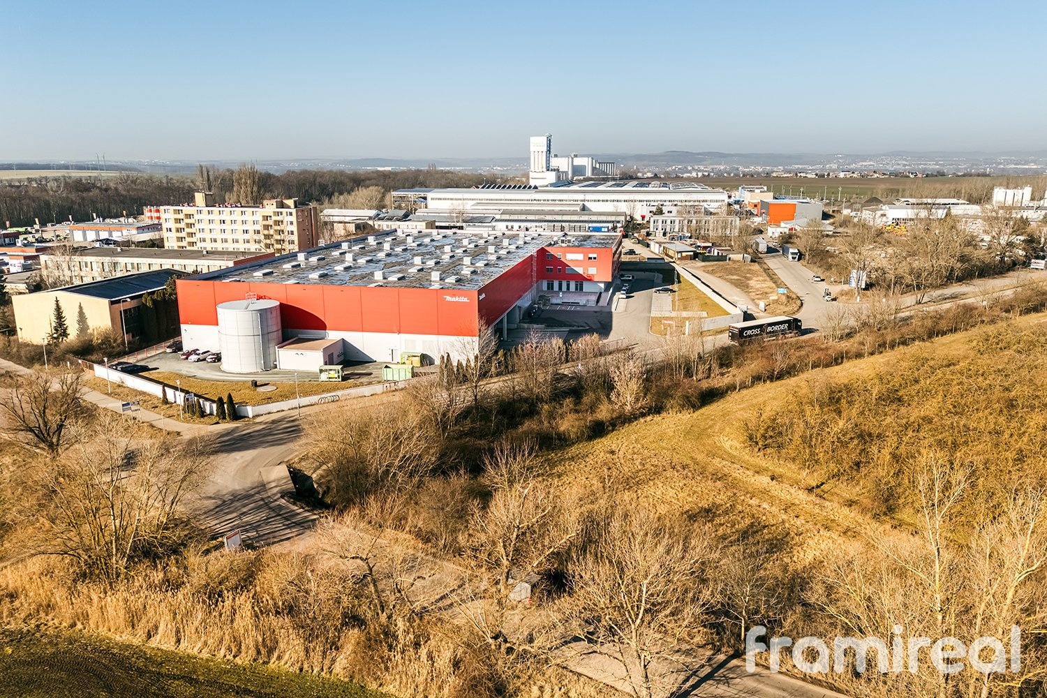  ulice Tovární a Roviny