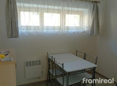jídelní kout | Pronájem bytu, 3+1, 42 m²
