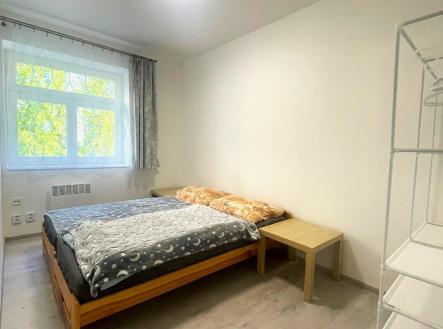 Pokoj 2 | Pronájem bytu, 3+1, 42 m²
