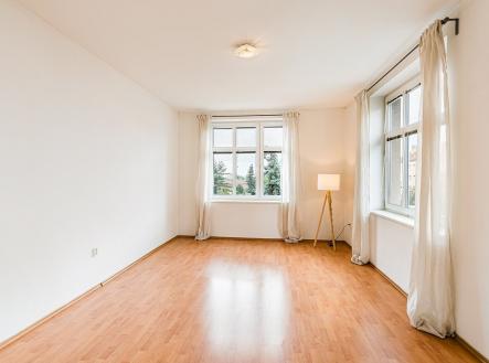 rohový pokoj ulice Skácelova + Mečířova | Pronájem bytu, 3+1, 113 m²