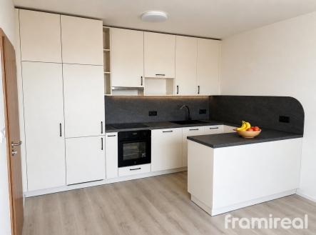 Obývací pokoj s KK_1 | Pronájem bytu, 2+kk, 122 m²
