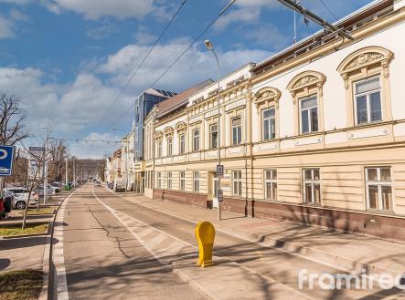 Hlinky_důmzUlice | Pronájem bytu, 1+kk, 30 m²