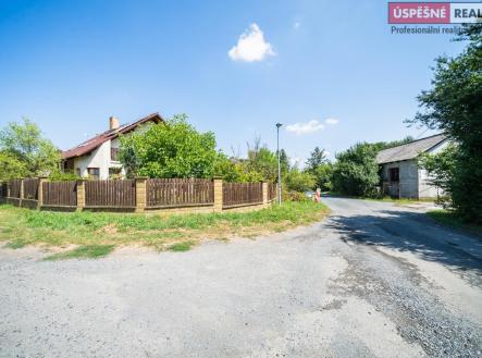 7IV00672.jpg | Prodej - pozemek pro bydlení, 3 084 m²