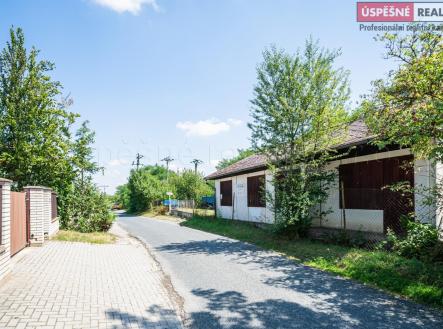 7IV00673.jpg | Prodej - pozemek pro bydlení, 3 084 m²