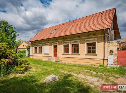 7IV08523.jpg | Prodej - dům/vila, 737 m²