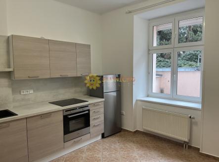 Fotka 2 | Pronájem bytu, 2+1, 74 m²