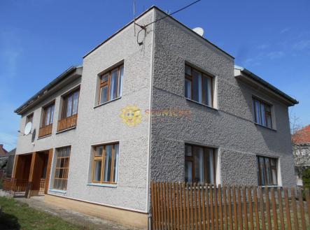 Fotka 1 | Prodej - dům/vila, 236 m²