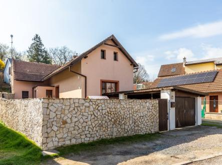 . | Prodej - dům/vila, 180 m²
