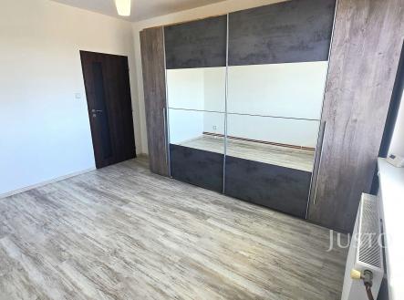 Pronájem bytu, 3+1, 80 m²