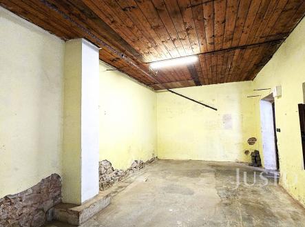 Pronájem - komerční objekt, sklad, 34 m²