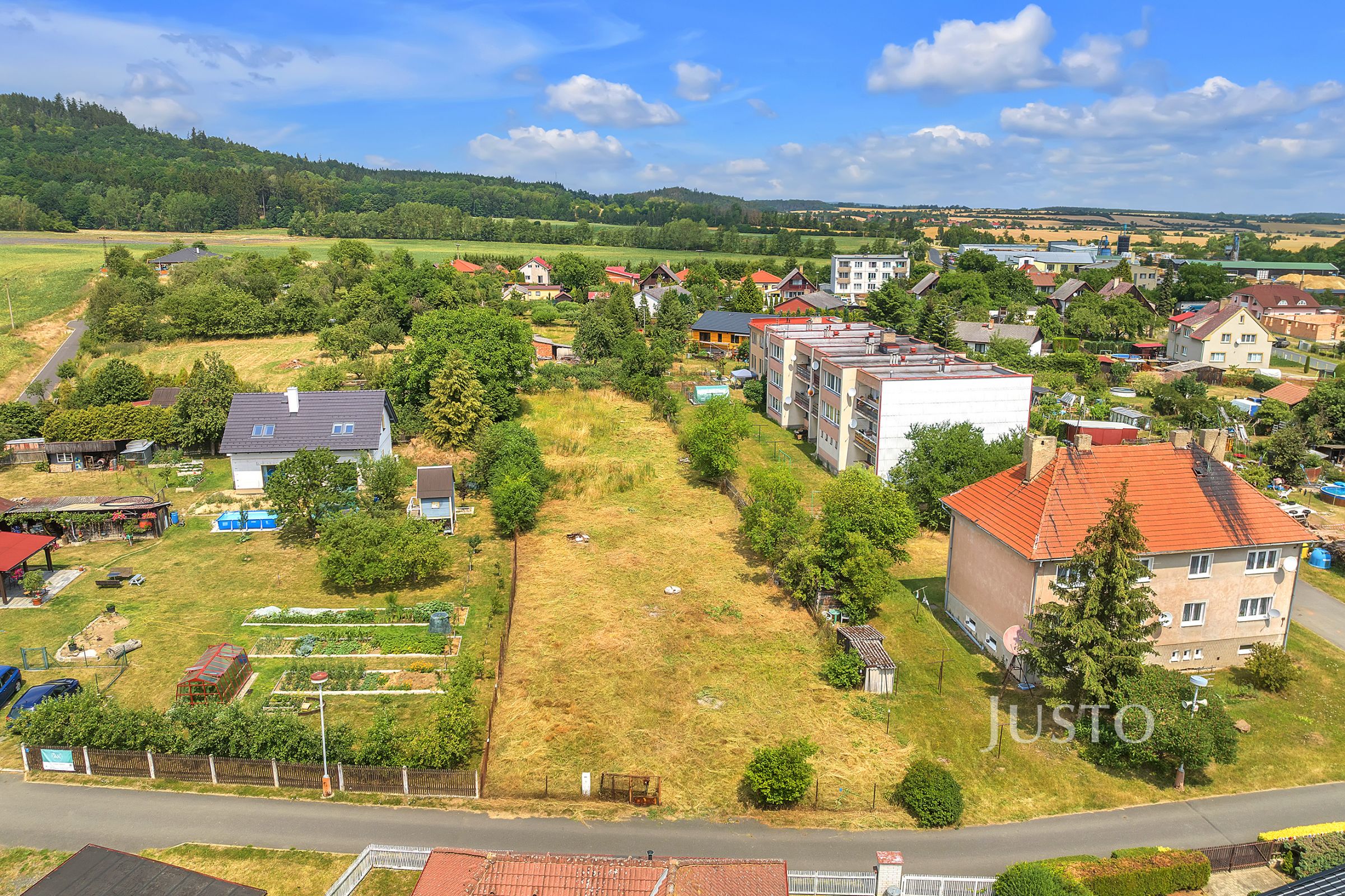 Prodej pozemku 1323 m², Blatno u Podbořan